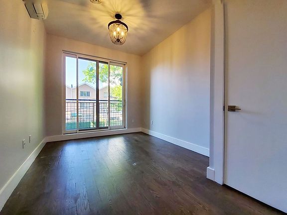 5th image of 2717 Snyder Ave #F4