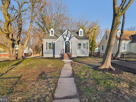 2nd image of 27 Pelczar Ave