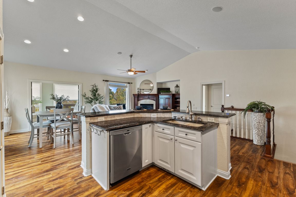 next background image