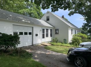 4 Ridgewood Rd, Rockport, MA 01966