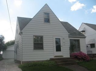 5950 W 54th St, Parma, OH 44129