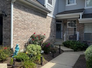 73 W 20th St, Lombard, IL 60148