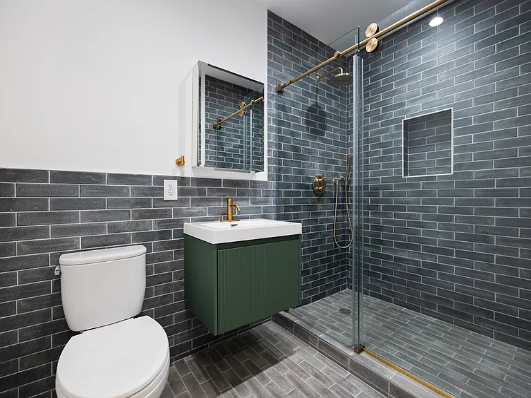 37 E 1st St #1W — Photo 5