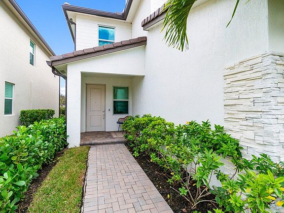 4th image of 1537 Verawood Lane