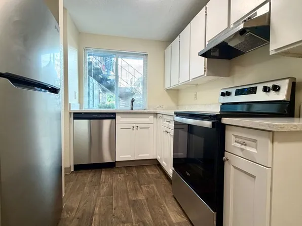 5113 N Lombard St APT 3, Portland, OR 97203