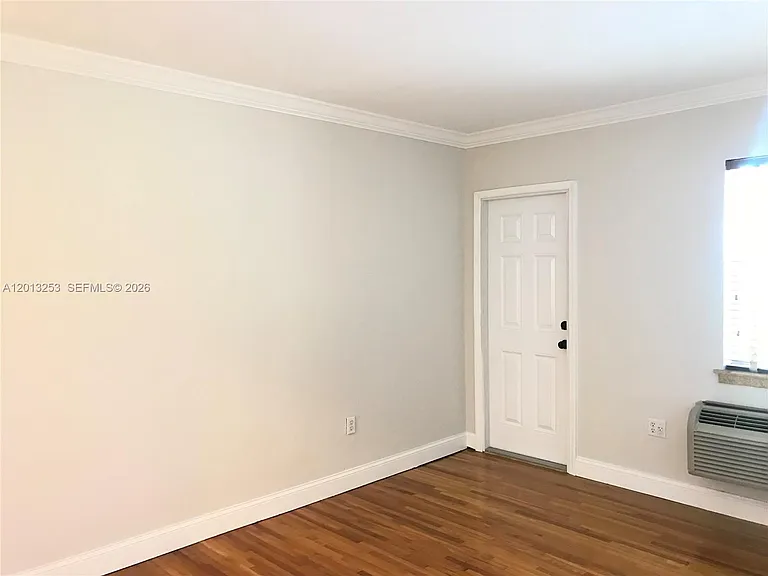 35 Antilla Ave #2 — Photo 7
