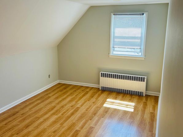 169 Orchard St Floor 2