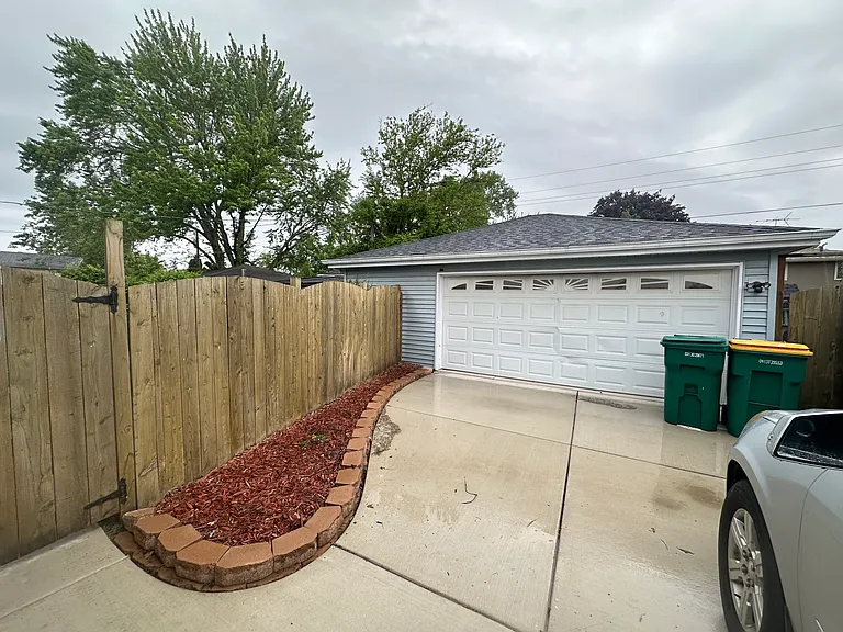 9502 Fran Lin Pkwy — Photo 17