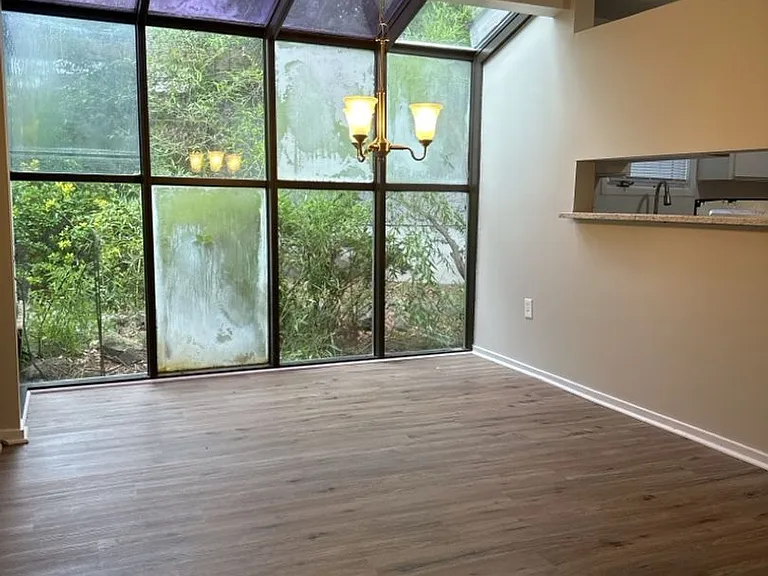 3208 Summerchase Cir — Photo 11
