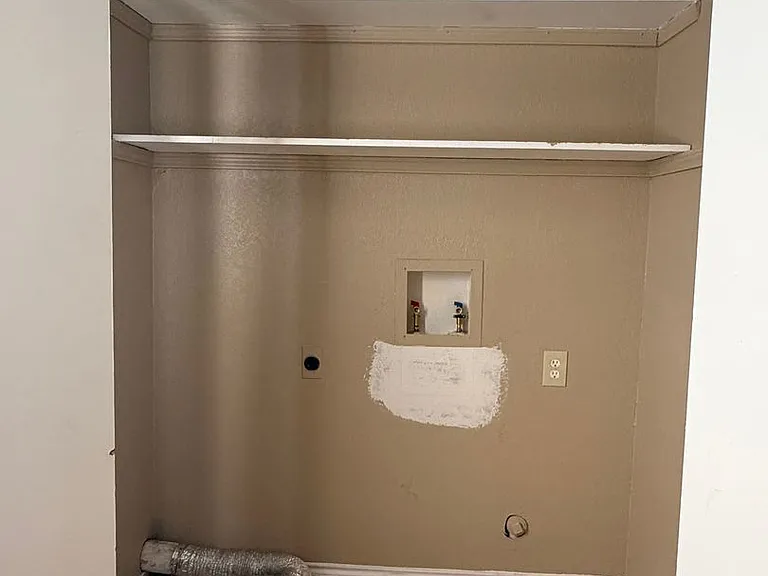 2530 Indigo Ln — Photo 2