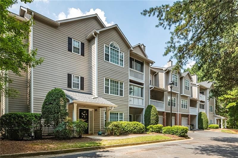 1st image of 612 Vinings Forest Ct SE
