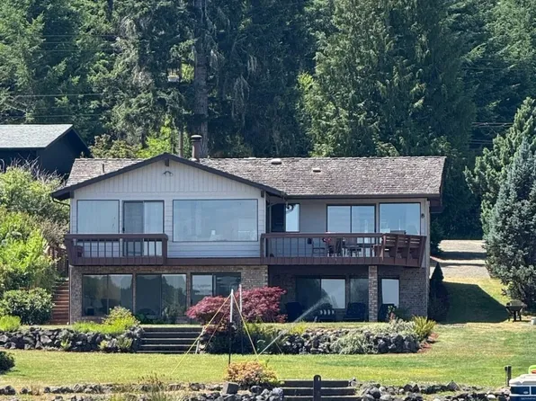 2830 E Mason Lake Drive W, Grapeview, WA 98546