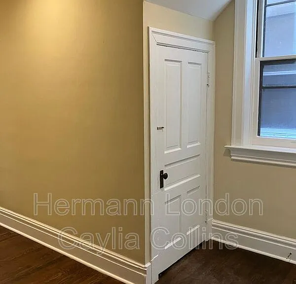 4500 S Grand Blvd #1F — Photo 2