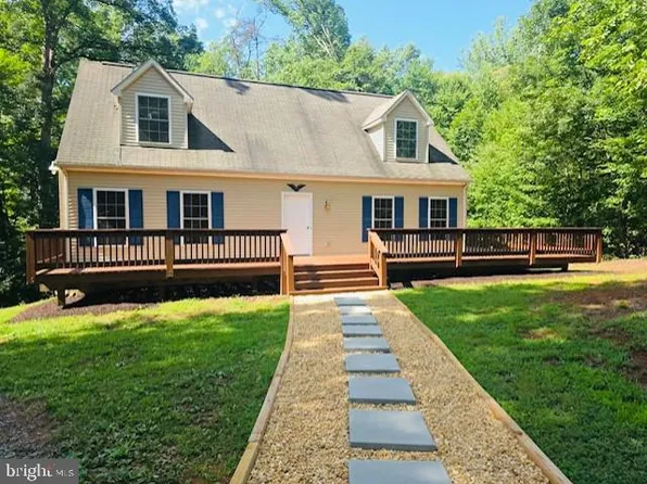 472 Arrington Mountain Rd, Haywood, VA 22722