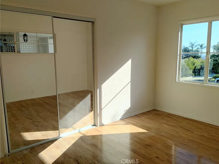 374 Grand Ave — Photo 32
