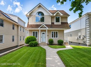 19 Renwick Ave, Staten Island, NY 10301