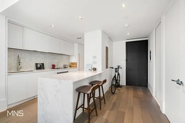 Rented by MNS | media 22