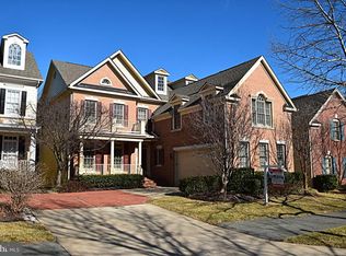 332 Oak Knoll Dr, Rockville, MD 20850