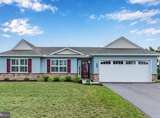 406 Dover Dr, Dillsburg, PA 17019