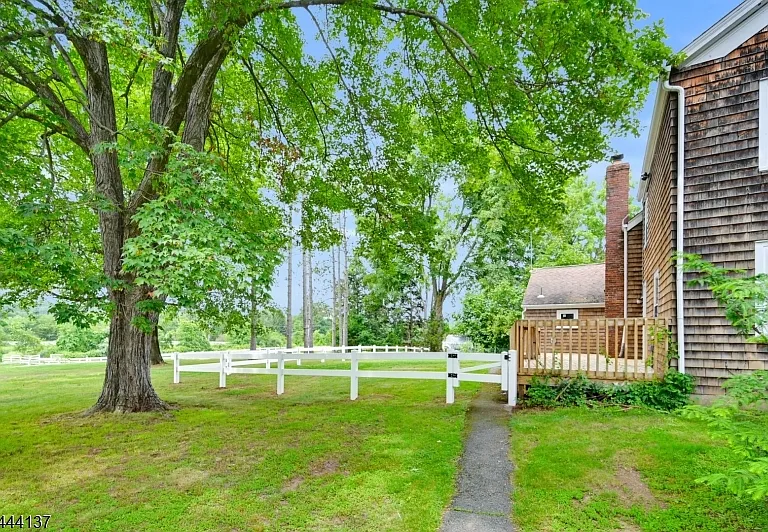 425 Powerville Rd — Photo 34
