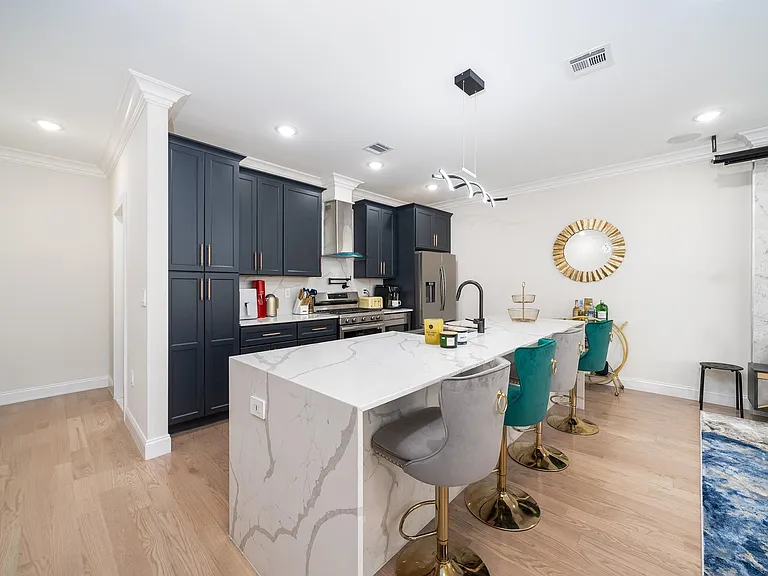 3436 Kennedy Blvd — Photo 9