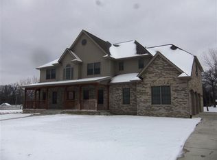 8811 Tapper St, Saint John, IN 46373