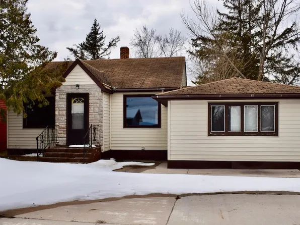 705 Main St S, Karlstad, MN 56732