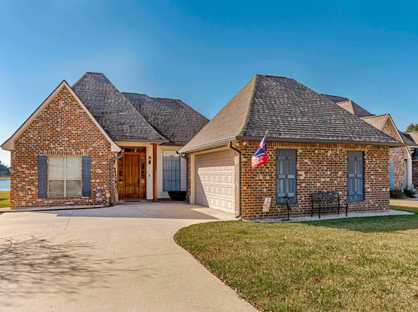 203 Lakeshore Dr, Oscar, LA 70762