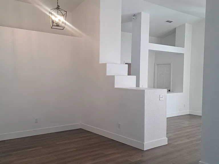 8087 Primoak Way — Photo 3