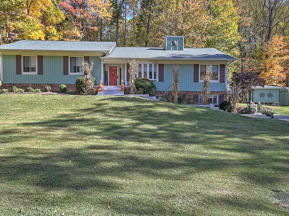 21419 Plantation Rd, Bristol, VA 24202