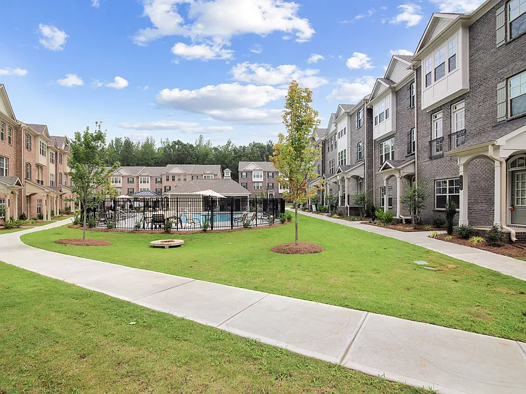 Greystone Townhomes — Photo 28
