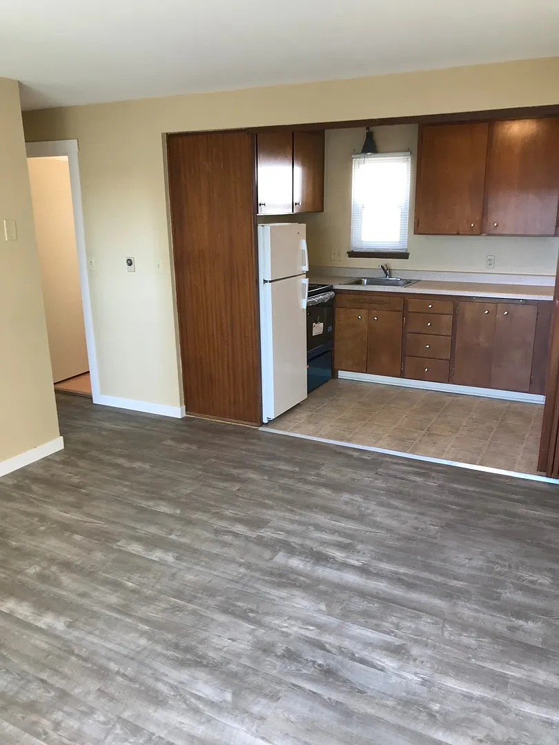 Queen Anne Apartments — Photo 4