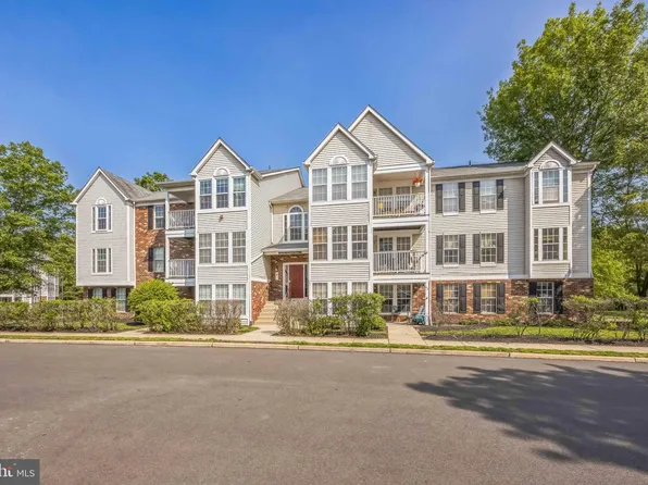 72 E Eldon Way W, Marlton, NJ 08053