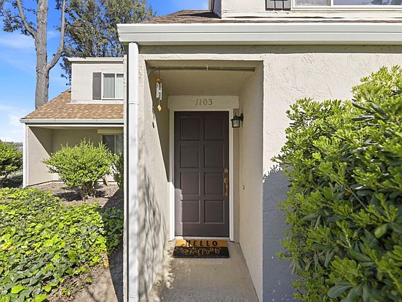 2nd image of 1103 Weepinggate Ln