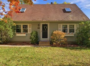 25 Wallace Rd, Sturbridge, MA 01566