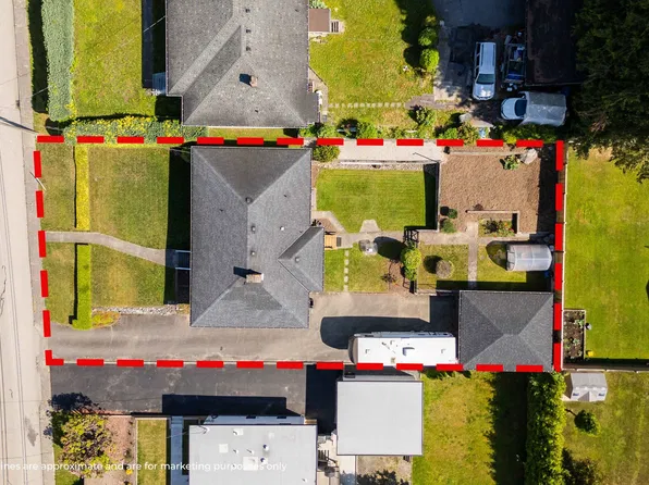 7988 Sussex Ave, Burnaby, BC V5J 3W3