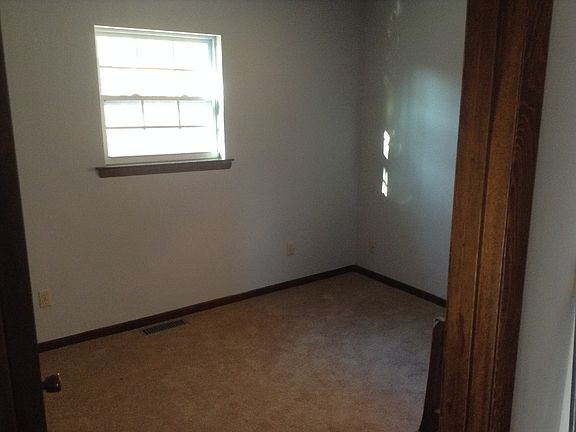 5th image of 1934 Ashmore Ave