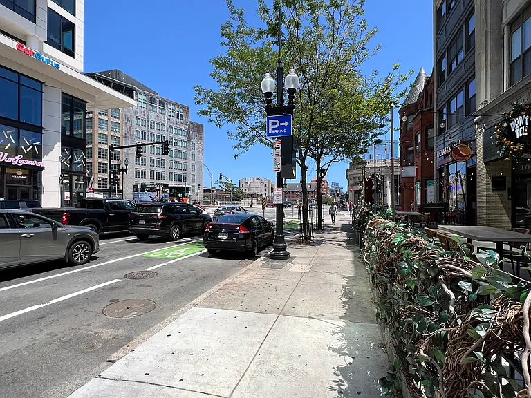 Boylston St — Photo 16