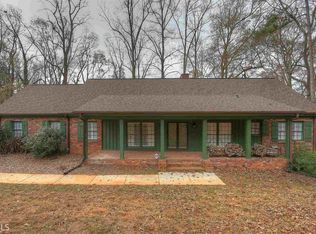 755 Robinhood Trl, Gainesville, GA 30501