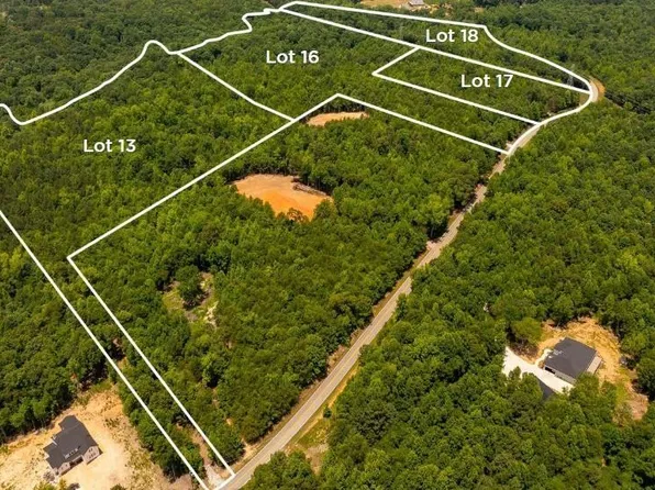 17 Goldmine Rd, Spartanburg, SC 29307