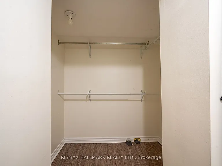 15 Bingham St — Photo 17
