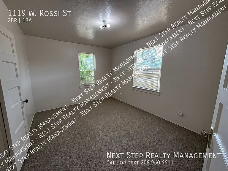 1119 W Rossi St — Photo 4