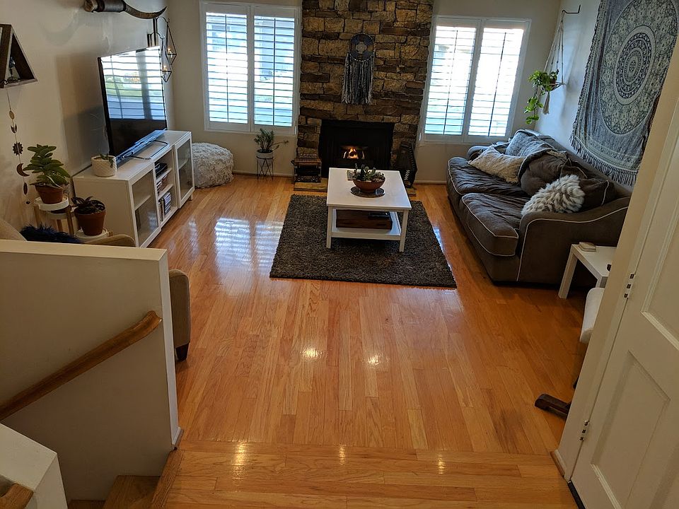 1st image of 26114 Rainbow Glen Dr