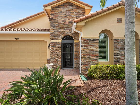 3rd image of 9617 SW Gum Tree Court