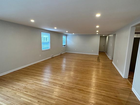 3rd image of 26 Delham Ave