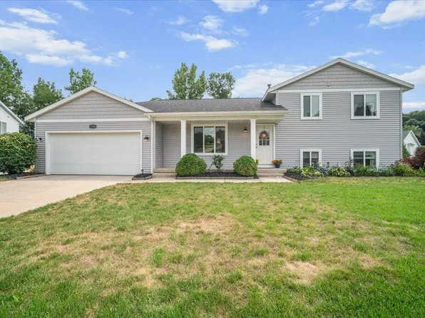 1338 Scott Creek Dr NE, Belmont, MI 49306