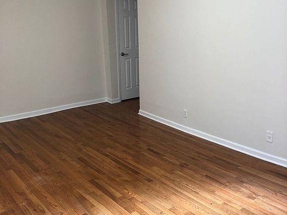 4th image of 3737 88th St APT B1