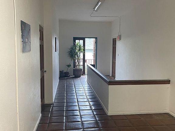 3rd image of 2102-2116 C St Unit 8