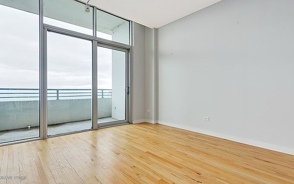 3rd image of 1720 S Michigan Ave APT 3203
