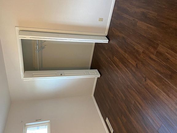 2nd image of 405 Texas St SE APT A